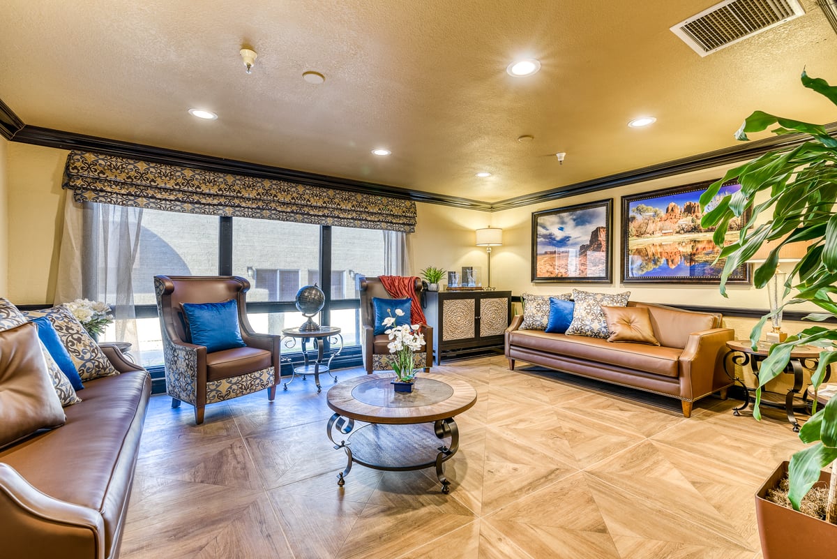 Common area at Scottsdale Village Square
