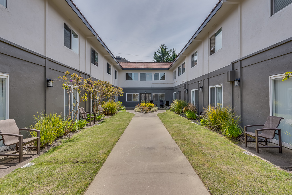 Serra Highlands Senior Living, Exceptional Senior Living in Daly City